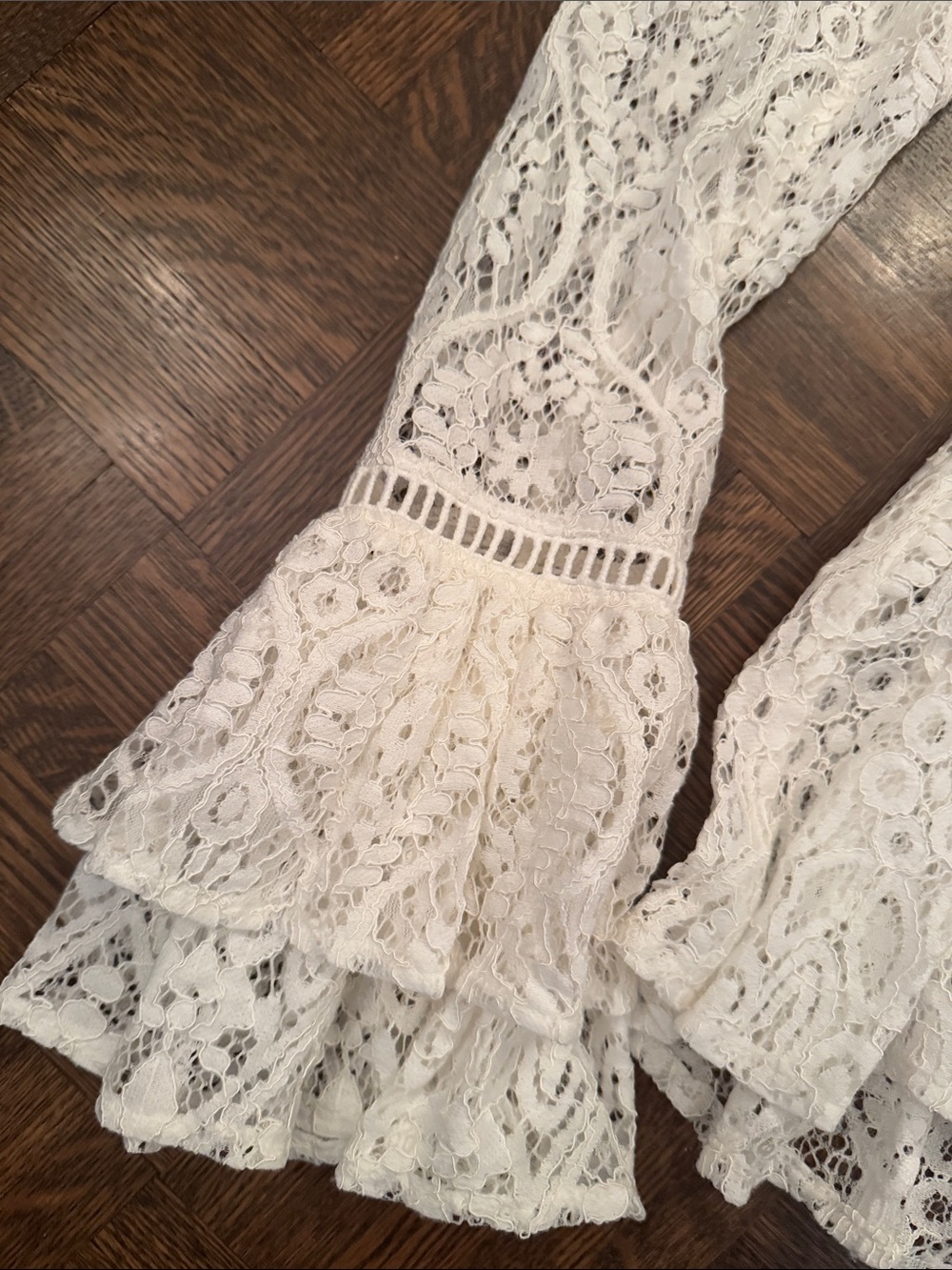 Women’s Lace Long-Sleeve peplum Top size S - Zimmermann style - Picture 3 of 10